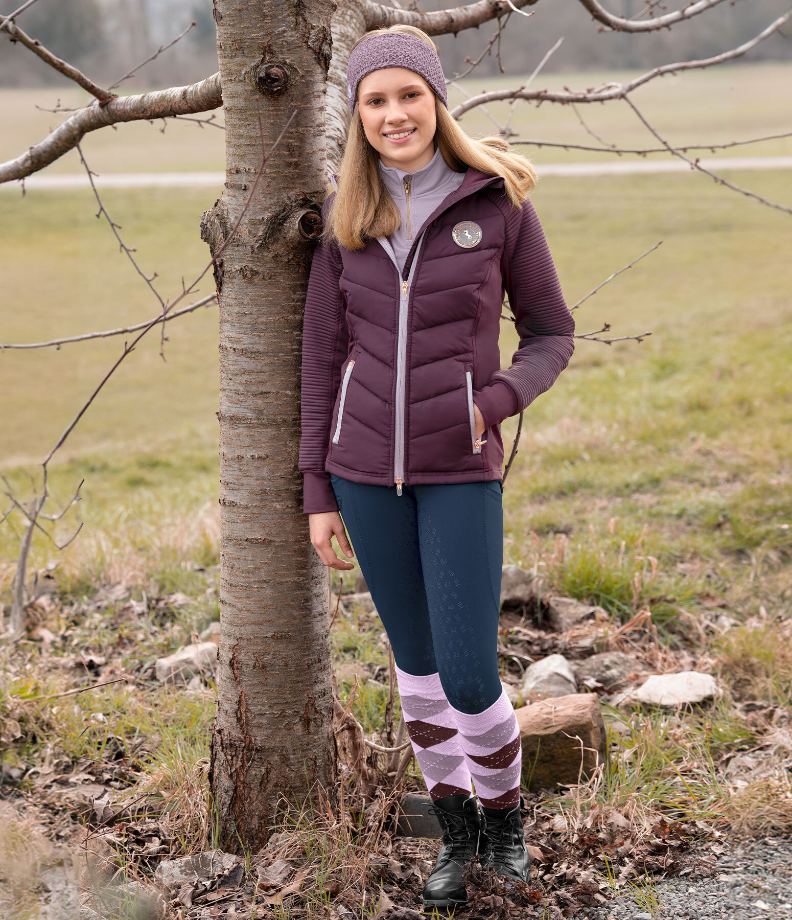 kids outfit Billie in vineyard